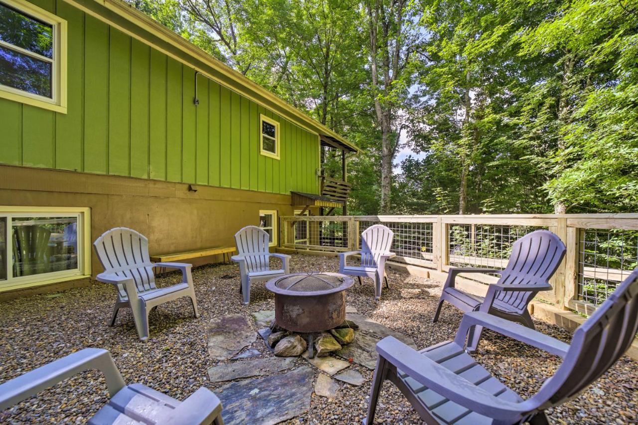 Charming Maggie Valley Getaway With Fire Pit! Exteriör bild