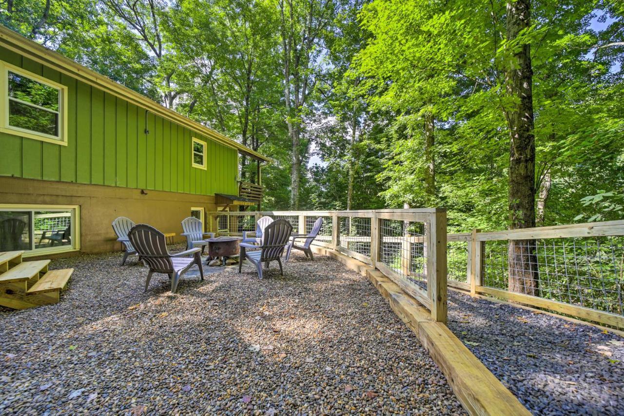 Charming Maggie Valley Getaway With Fire Pit! Exteriör bild